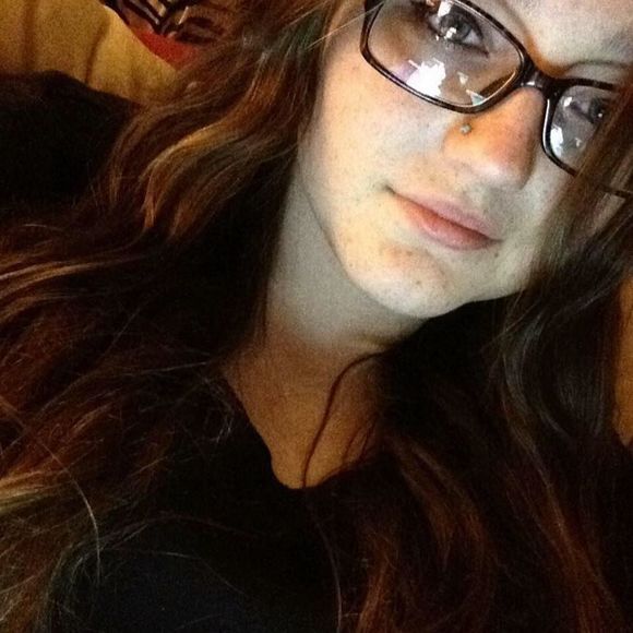 Meet your Posher, Ashley - Picture 1 of 1